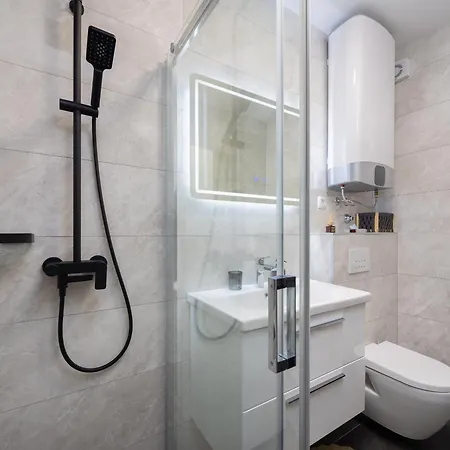 Dalmatian Olive Apartament *