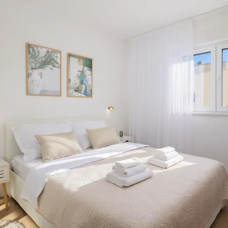 Dalmatian Olive Apartment *