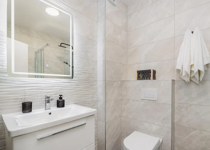 Dalmatian Olive Apartament *